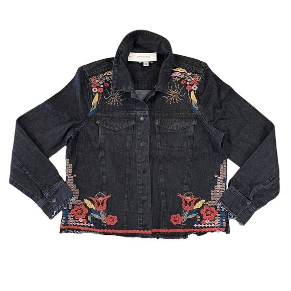NWT Francesca's Mi ami Black Floral Embroidered Jean/Denim Jacket - SIZE MEDIUM - Picture 1 of 8